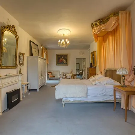 Chateau Du Bois Glaume Country house