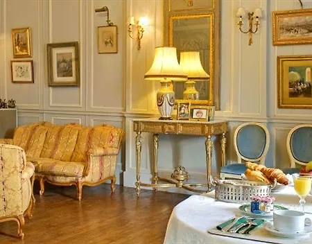 Chateau Du Bois Glaume Poligne